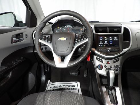 Used 2019 Chevrolet Sonic LT FWD image 12