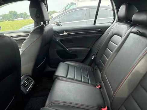 Used 2017 Volkswagen GTI SE FWD image 12