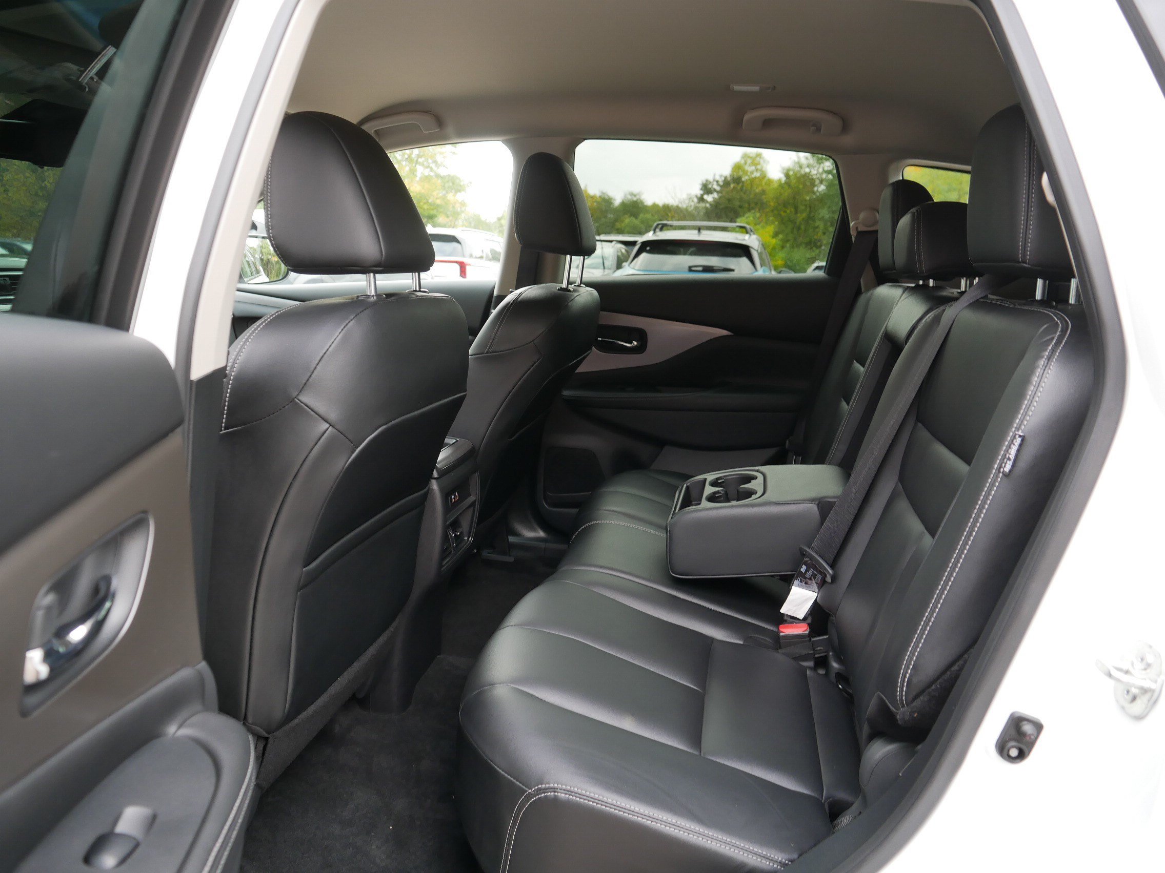 Certified 2024 Nissan Murano SV w/ SV Midnight Edition Package AWD/4WD image 35