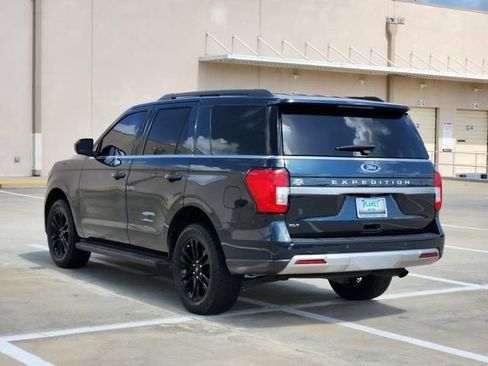 Used 2024 Ford Expedition XLT RWD image 5