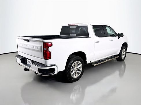 Used 2019 Chevrolet Silverado 1500 LTZ w/ LTZ Premium Package image 9