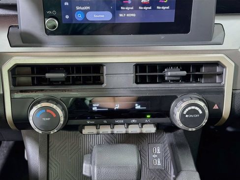 Used 2024 Toyota Tacoma SR5 RWD image 18