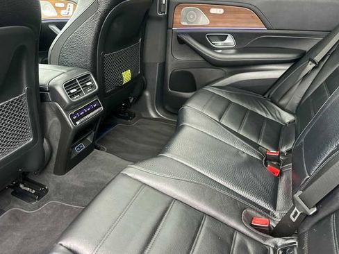 Used 2024 Mercedes-Benz GLE 450e 4MATIC image 12