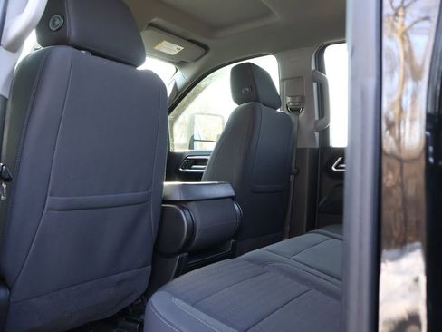 Used 2024 Chevrolet Silverado 2500 LT w/ Convenience Package image 42