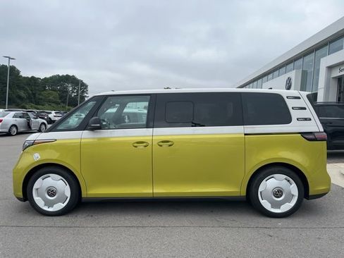 New 2025 Volkswagen ID. Buzz 1st Edition image 3