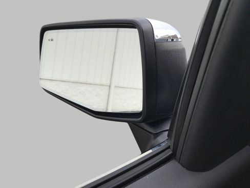 Used 2022 GMC Sierra 1500 SLT w/ SLT Premium Plus Package image 21