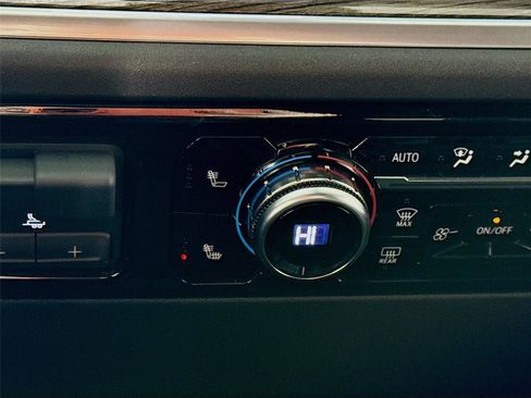 New 2026 GMC Sierra 1500 Elevation image 15