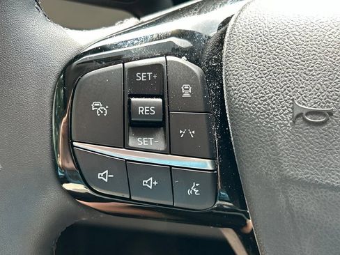 Used 2023 Ford Escape Platinum AWD/4WD image 25