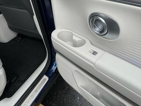 New 2026 Hyundai Ioniq 9 SEL image 12