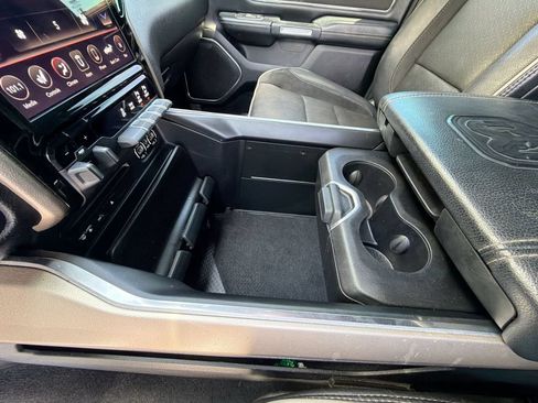 Used 2019 RAM 1500 Laramie w/ Sport Appearance Package AWD/4WD image 27