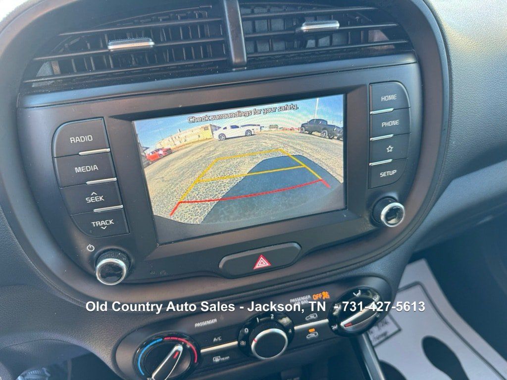 Used 2021 Kia Soul LX FWD image 37