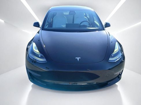 Used 2023 Tesla Model 3 Standard Range RWD image 3