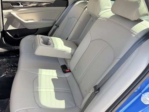 Used 2018 Hyundai Sonata Limited FWD image 17