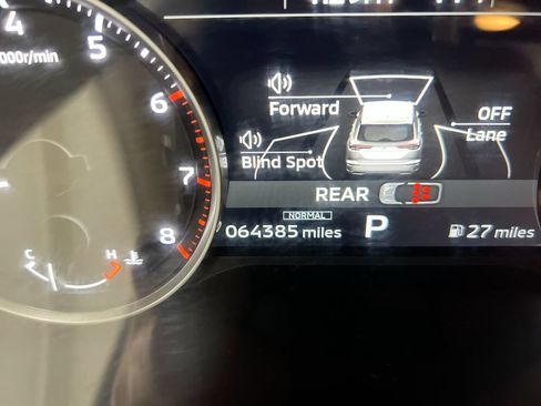 Used 2024 Mitsubishi Outlander ES AWD/4WD image 13