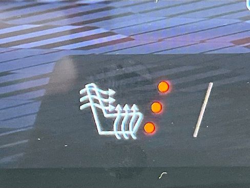 Used 2025 Chevrolet Traverse Z71 w/ LPO, Floor Liner Package image 21