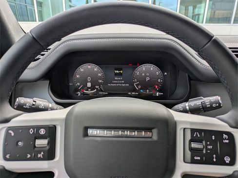 New 2025 Land Rover Defender 130 X-Dynamic SE image 30