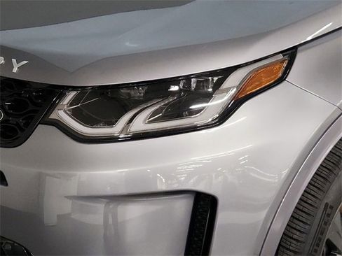 Used 2025 Land Rover Discovery Sport S image 12