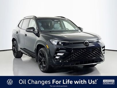 New 2025 Volkswagen Tiguan SE R-Line