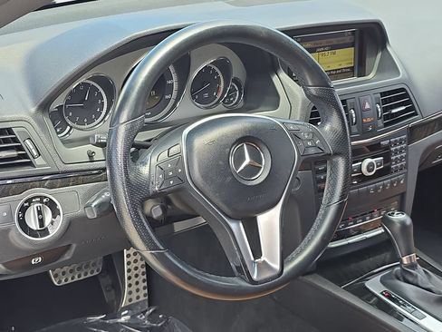 Used 2012 Mercedes-Benz E 350 Cabriolet image 18