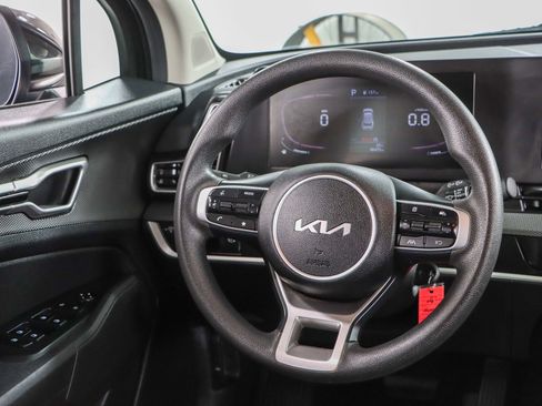 Used 2024 Kia Sportage LX FWD image 12