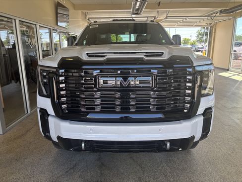 New 2026 GMC Sierra 2500 Denali Ultimate AWD/4WD image 2