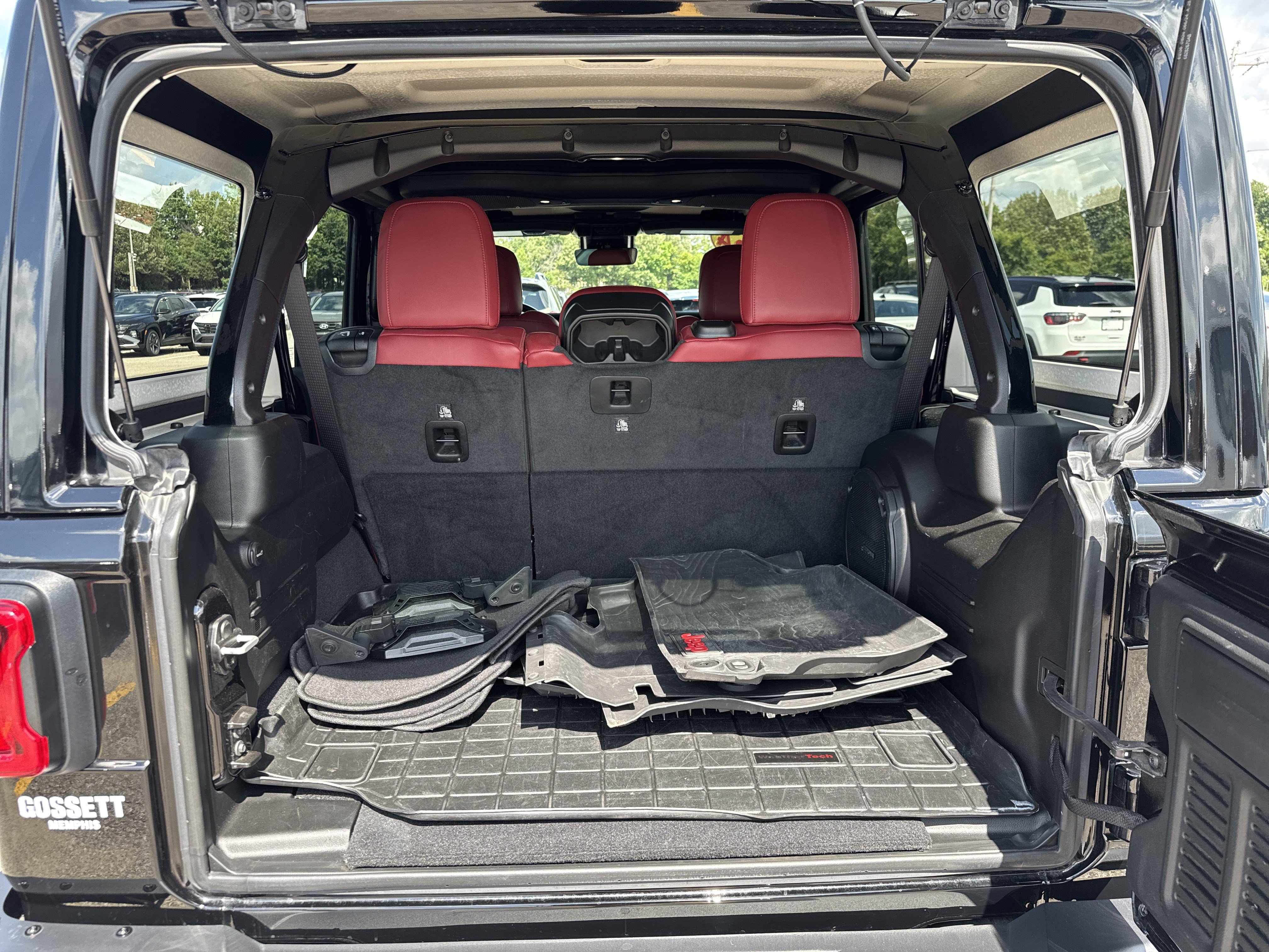 Used 2024 Jeep Wrangler Unlimited Rubicon 392 AWD/4WD image 8