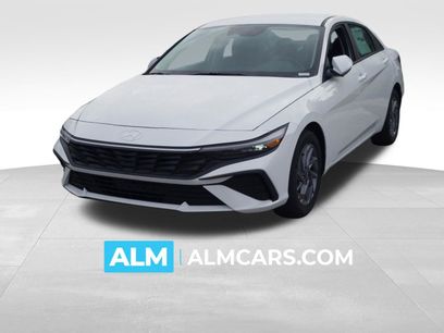 Used 2024 Hyundai Elantra Blue