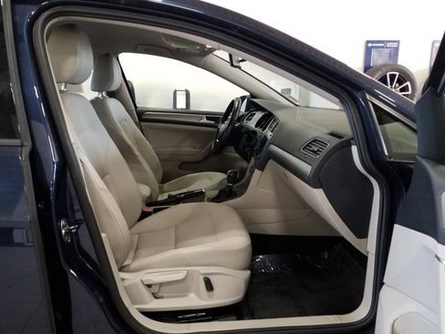 Used 2015 Volkswagen Golf TDI S image 15