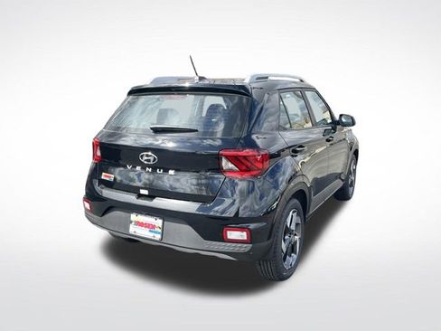 New 2026 Hyundai Venue SEL FWD image 6