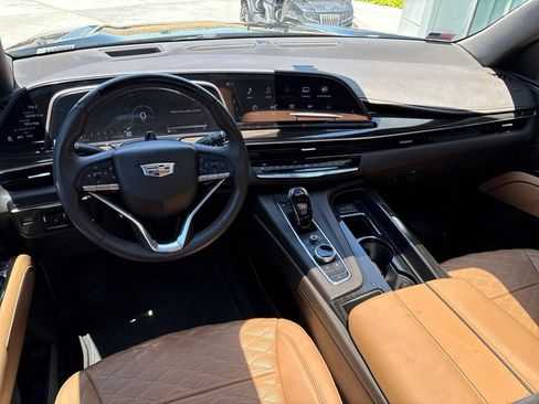 Used 2023 Cadillac Escalade Sport w/ LPO, ONYX Package RWD image 3