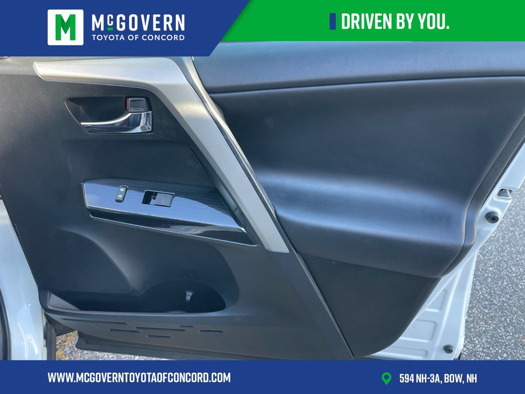 Used 2016 Toyota RAV4 Limited AWD/4WD image 29
