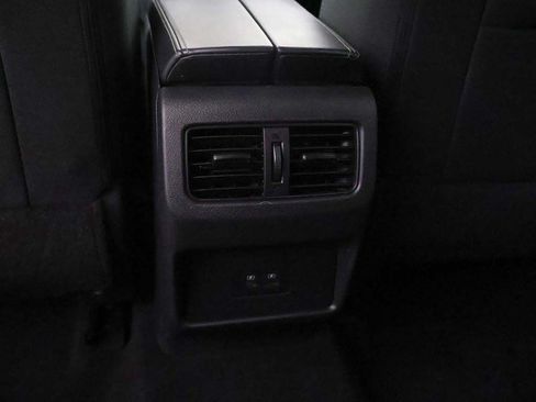 Used 2022 Nissan Rogue SV AWD/4WD image 43