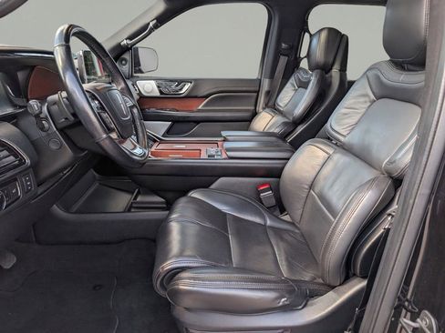 Used 2020 Lincoln Navigator L Reserve w/ Equipment Group 208A Reserve image 18