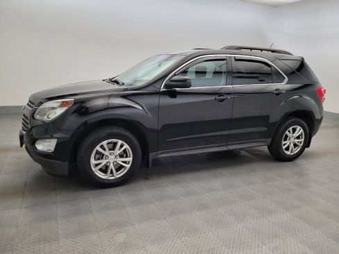 Used 2017 Chevrolet Equinox LT w/ Convenience Package FWD image 2