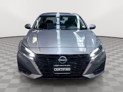 Used 2025 Nissan Altima 2.5 SV w/ SV Premium Package FWD image 8