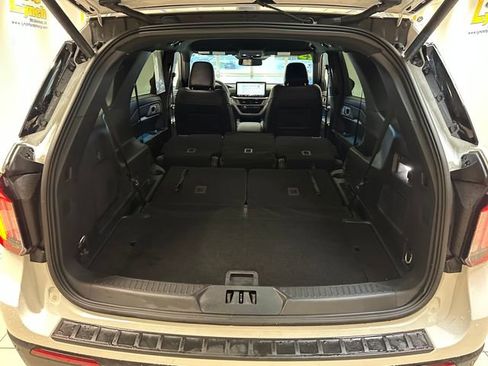Used 2025 Ford Explorer ST-Line w/ Premium Package AWD/4WD image 24
