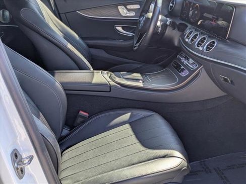 Used 2023 Mercedes-Benz E 350 4MATIC Sedan image 19