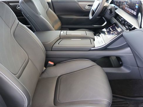 Certified 2025 INFINITI QX80 Luxe image 45