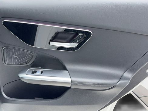 Used 2024 Mercedes-Benz C 300 Sedan image 56