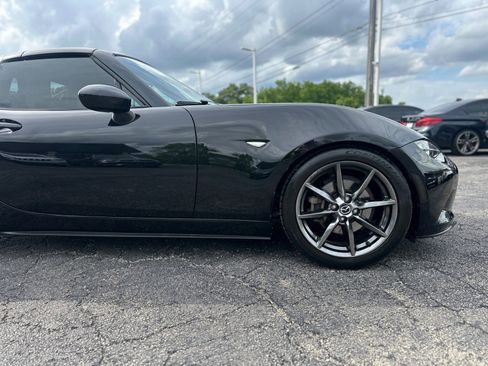 Used 2017 MAZDA MX-5 Miata RF Grand Touring RWD image 16
