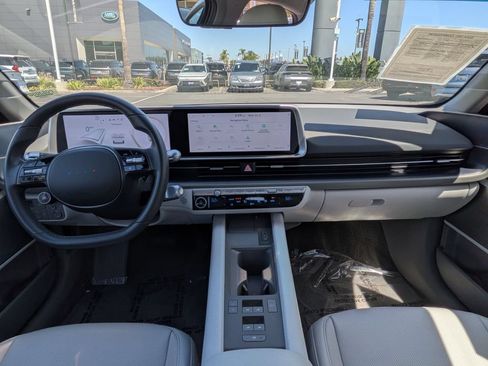Used 2025 Hyundai Ioniq 6 SEL RWD image 27