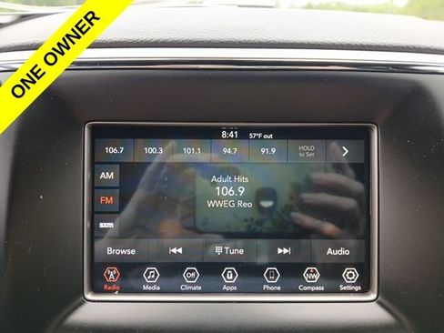 Used 2019 Jeep Grand Cherokee Laredo AWD/4WD image 19