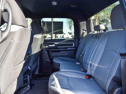 Used 2024 RAM 2500 Big Horn image 17