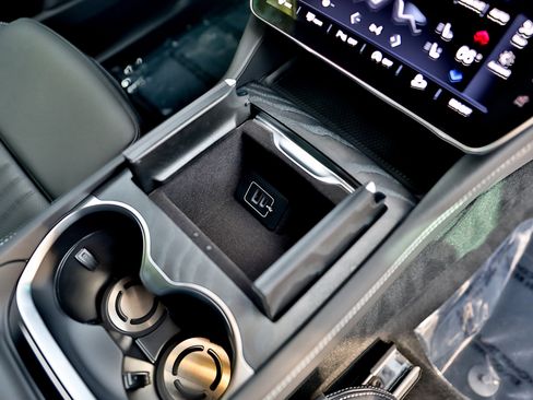 New 2024 Maserati Grecale GT image 50