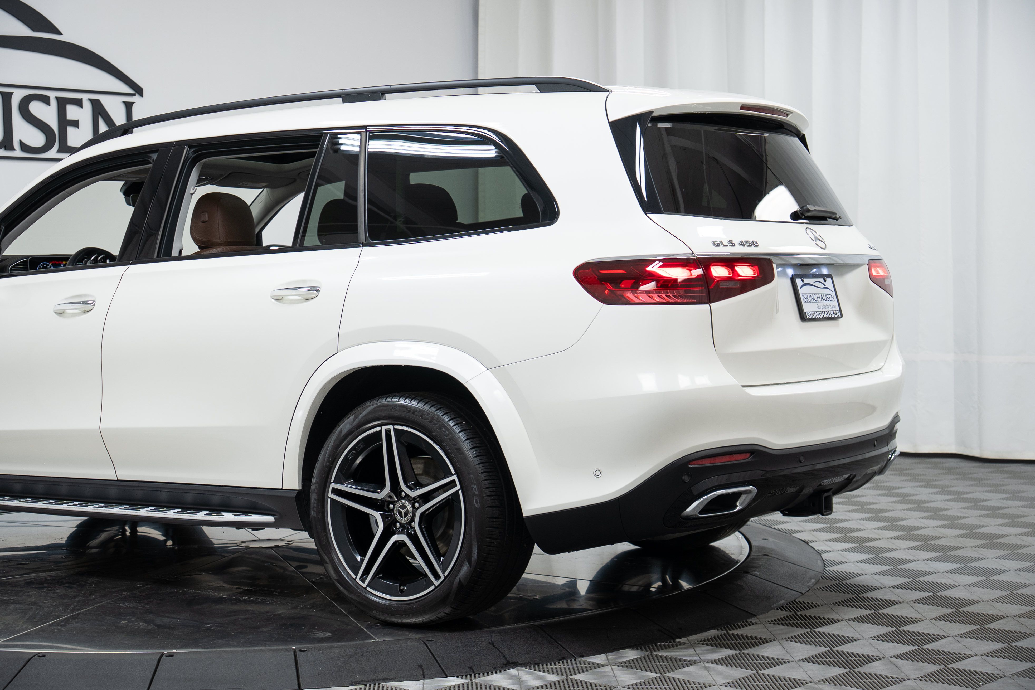 Used 2024 Mercedes-Benz GLS 450 4MATIC image 30