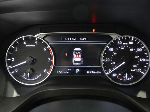 Used 2023 Nissan Rogue SV w/ SV Premium Package image 10