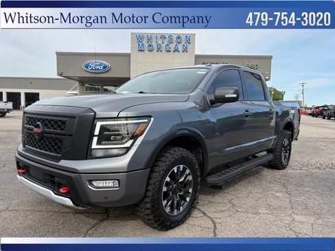 Used 2021 Nissan Titan PRO-4X w/ Pro-4x Convenience Package AWD/4WD image 1