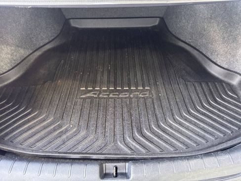 Used 2015 Honda Accord EX-L image 6