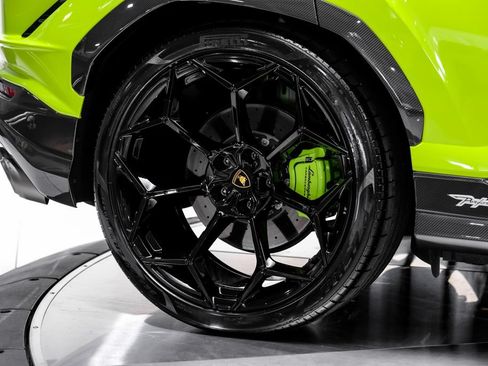 Used 2023 Lamborghini Urus Performante AWD/4WD image 71