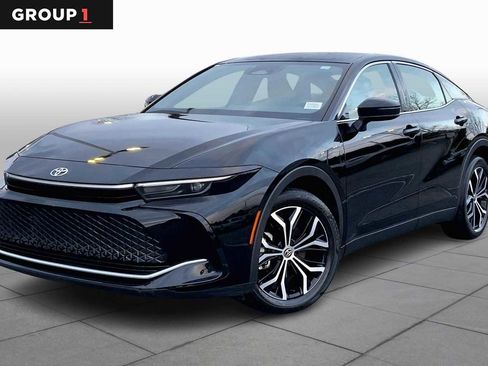 Certified 2023 Toyota Crown XLE image 1